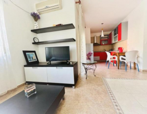 Apartment in front of the beach
